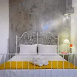 Lithinon House Holiday home