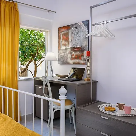 Lithinon House Nyaraló *