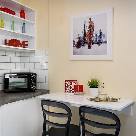 Home In Heart Of Old Town With Sunny Courtyard La Canée