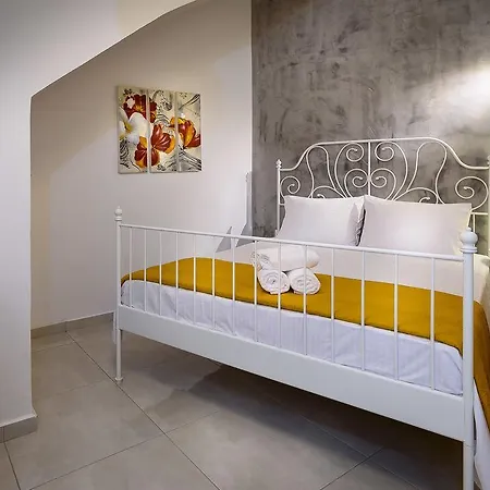 Lithinon House Feriehus *